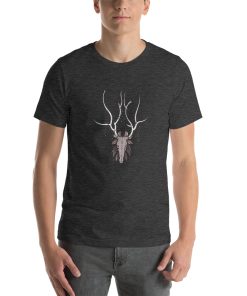 Unisex t-shirt with the picture of a deer's head with big antlers.